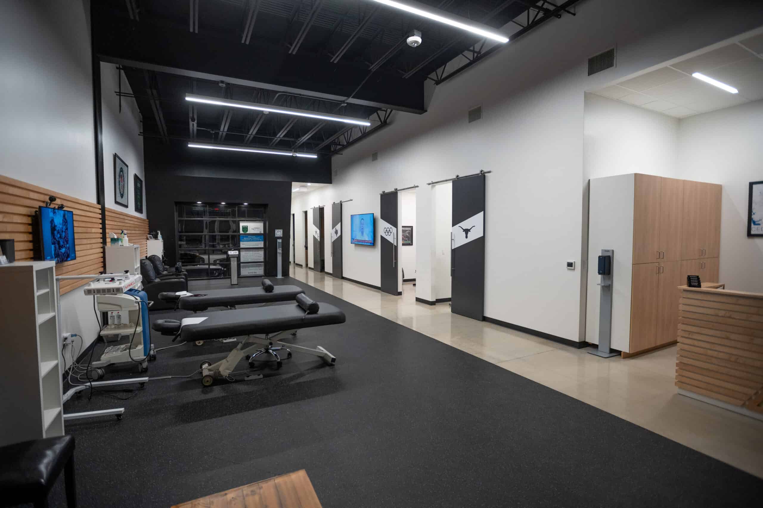 Sports physiotherapy treatment room